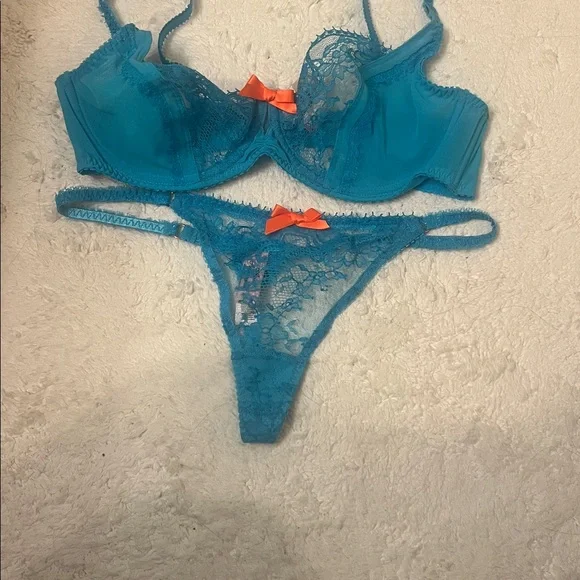 Agent Provocateur Teal Lace Bra Set with Orange Accents - Picture 2 of 2